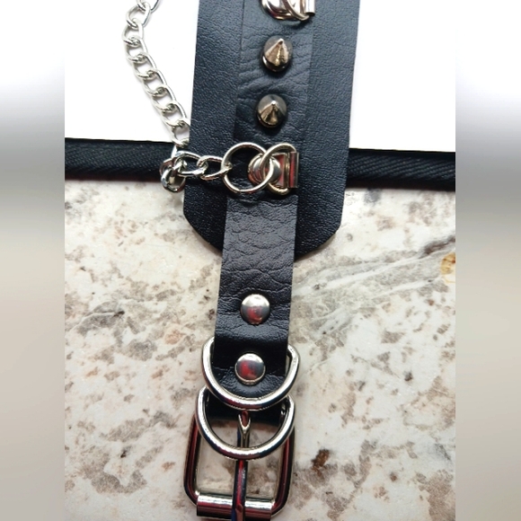 Gothic Spiked and  Chains Necklace-Choker  Leather-Black-New - Picture 6 of 10